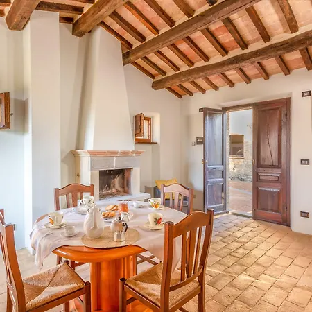 Borgo Pulciano 度假村 3*