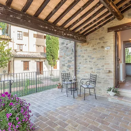 Borgo Pulciano 度假村 3*