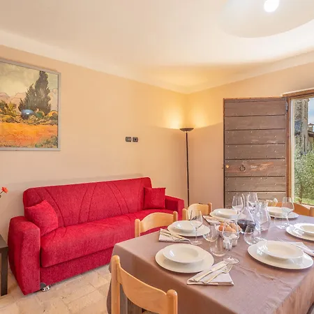Borgo Pulciano 3*
