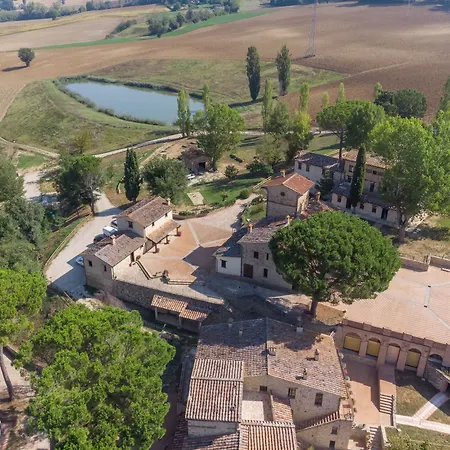 Resort Borgo Pulciano 3*